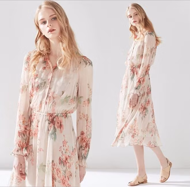 Kiểu dáng đơn giản, bồng bềnh thích hợp cho các cô gái yêu thích sự lãng mạn chính là yếu tố giúp chiếc váy này nhanh chóng chiếm được tình cảm.