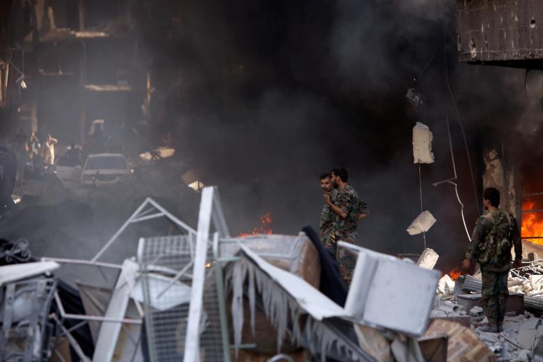 Quân đội Syria đã giành lại quyền kiểm soát toàn bộ các khu vực xung quanh thủ đô Damascus lần đầu tiên trong 6 năm qua.