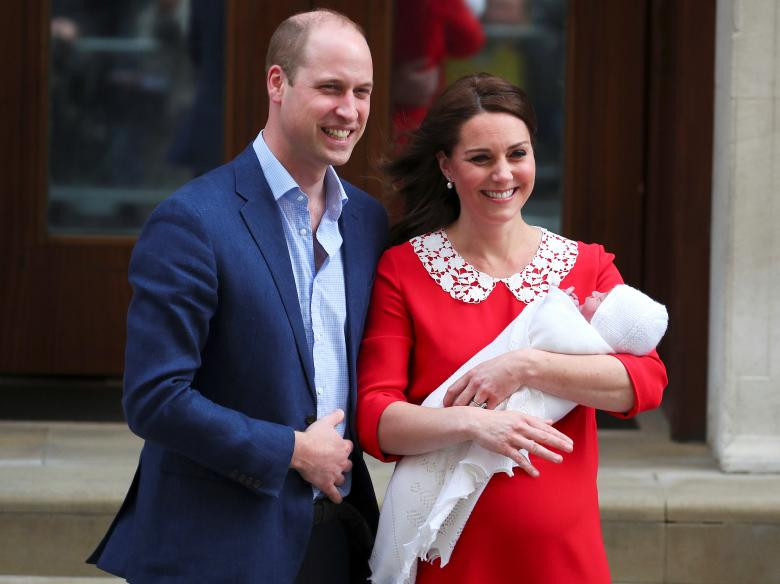 Công nương Kate Middleton, vợ Hoàng tử Anh William, đã hạ sinh tiểu hoàng tử tại Khoa sản Lindo Wing ở Bệnh viện St Mary, thủ đô London, vào ngày 23/4/2018. Đây là người con thứ ba của cặp vợ chồng Hoàng gia này.
