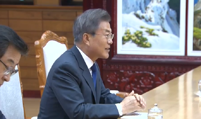 KCNA đưa tin, cuộc gặp thượng đỉnh lần thứ hai giữa Tổng thống Moon và nhà lãnh đạo Kim đã đạt được “sự nhất trí đáng hài lòng”. Ảnh chụp màn hình.