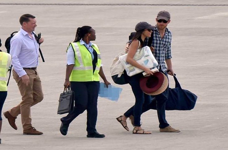 Mỗi chuyến du lịch của Công nương Markle cũng sẽ được chuẩn bị chu đáo, từ chiếc hành lý, để đảm bảo hình ảnh trước công chúng.