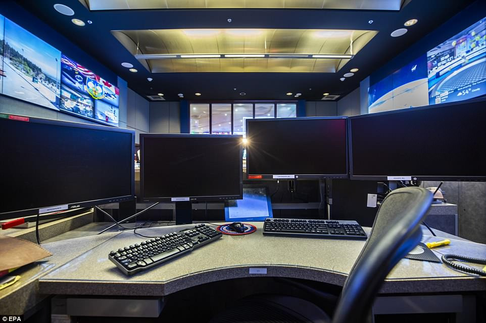 Căn phòng chính trong khu tổ hợp tương đối nhỏ, chỉ rộng khoảng 12 m2.