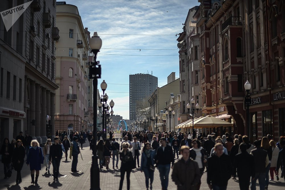Phố cổ Arbat là một trong những địa điểm thu hút du khách chủ yếu ở thủ đô Moscow, Nga. Nơi đây tập trung rất nhiều nhà hàng, quán rượu và quán cà phê,...