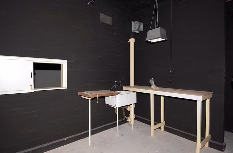 Một căn phòng khác trong boongke.