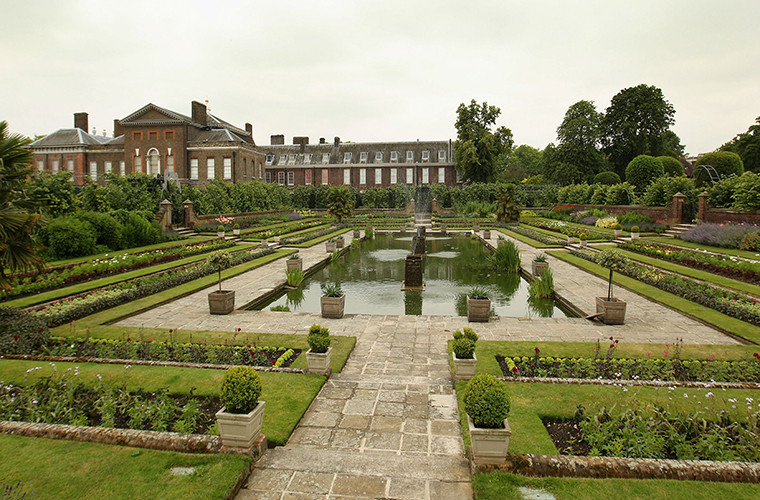 Công nương Diana từng sống tại Cung điện Kensington từ năm 1981 cho tới khi bà qua đời năm 1997. Ảnh: The Week.