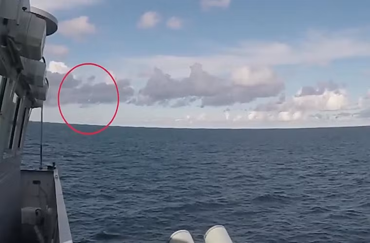 Hệ thống này có khả năng đối phó với nhiều mục tiêu ở cùng một thời điểm và bảo vệ khu vực trải rộng gần 1.300 km2. Ảnh: Mirror.