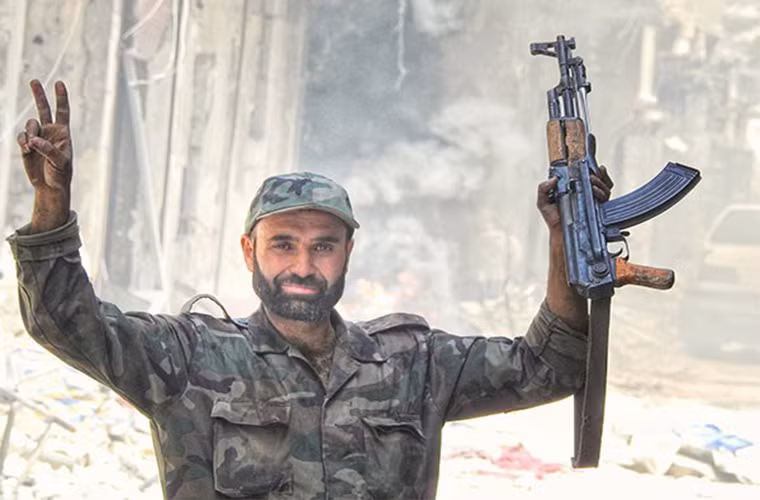 Theo một nguồn tin chiến trường, lực lượng chính phủ Damascus chuẩn bị chia cắt các khu vực còn lại mà nhóm IS chiếm đóng ở Nam Damascus.