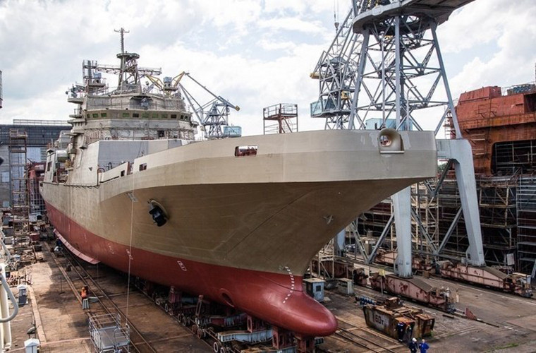 Dự kiến, tàu sẽ được đưa vào phục vụ trong Hải quân Nga ngay sau khi toàn bộ quá trình thử nghiệm kết thúc. Ảnh: hybridtechcar.