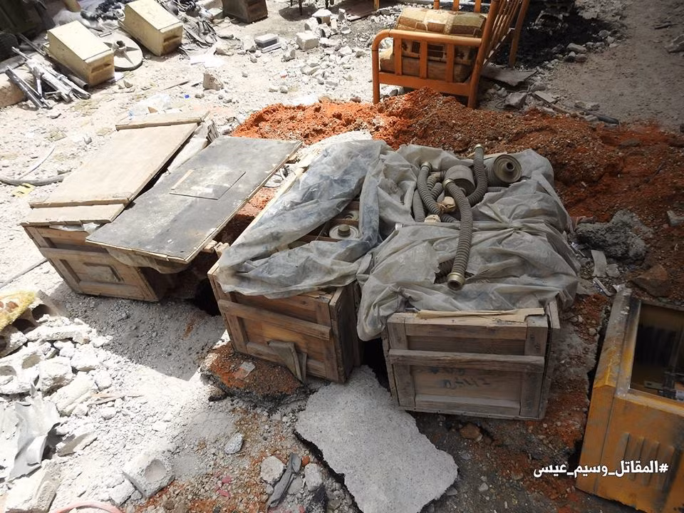 Hiện tại, Quân đội Syria vẫn tiếp tục chiến dịch quân sự nhằm quét sạch các phần tử khủng bố IS ở Nam Damascus.