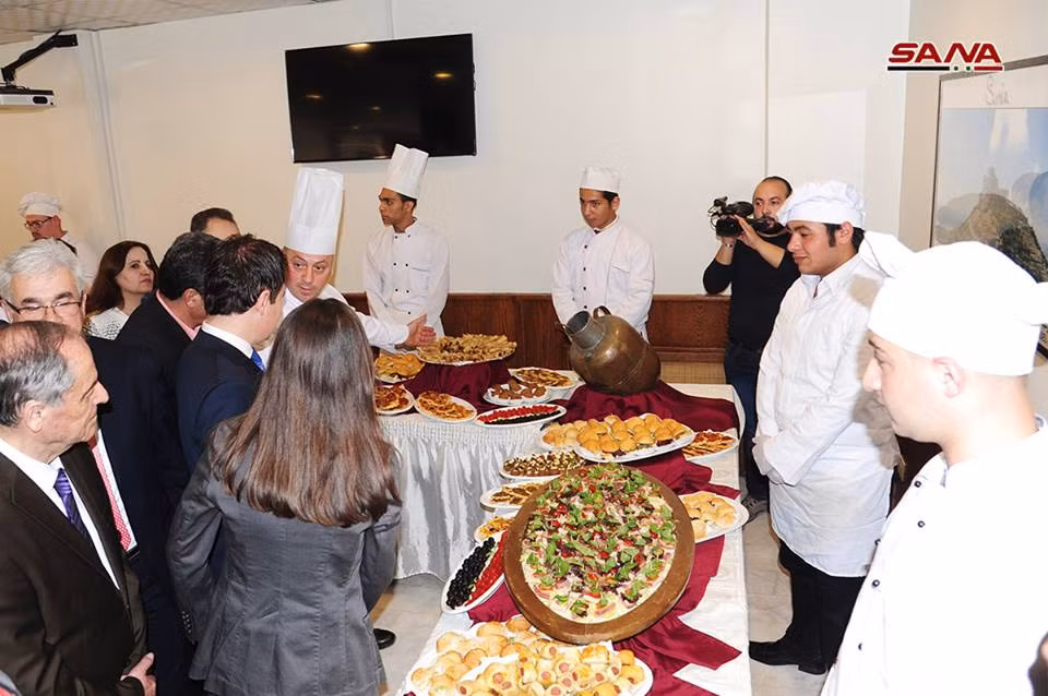 Ông Yazaji nhấn mạnh Syria sẵn sàng cung cấp toàn bộ cơ sở cho các công ty Nga, đồng thời nhấn mạnh sự cần thiết của quá trình nghiên cứu kỹ lưỡng để chuẩn bị cho sự trở lại của du khách Nga tới Syria.