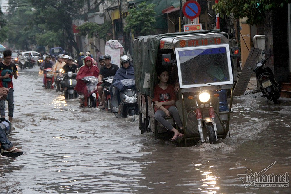 Phương tiện di chuyển khó khăn.