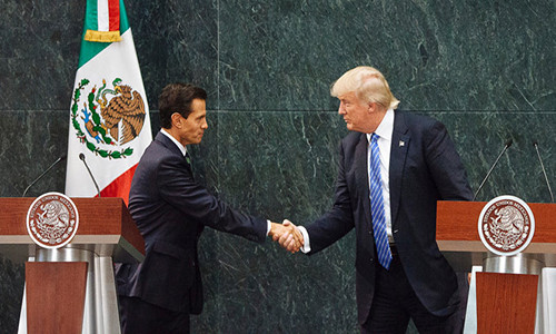 Tổng thống Trump và Tổng thống Mexico Enrique Peña Nieto trong cuộc gặp tháng 8/2016.
