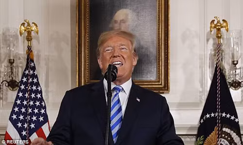 Tổng thống Trump tuyên bố rút khỏi thỏa thuận hạt nhân Iran.