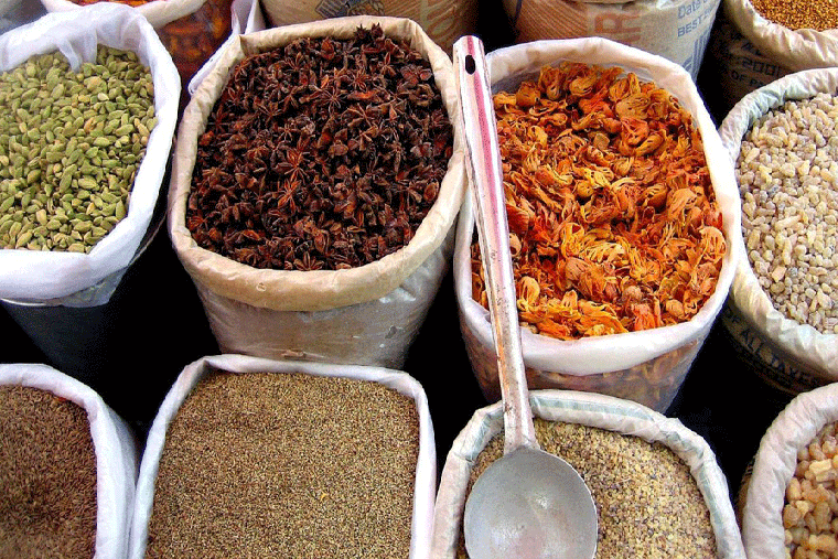 Ấn Độ sản xuất 70% các loại gia vị trên thế giới và là nhà sản xuất chè lớn nhất hành tinh.