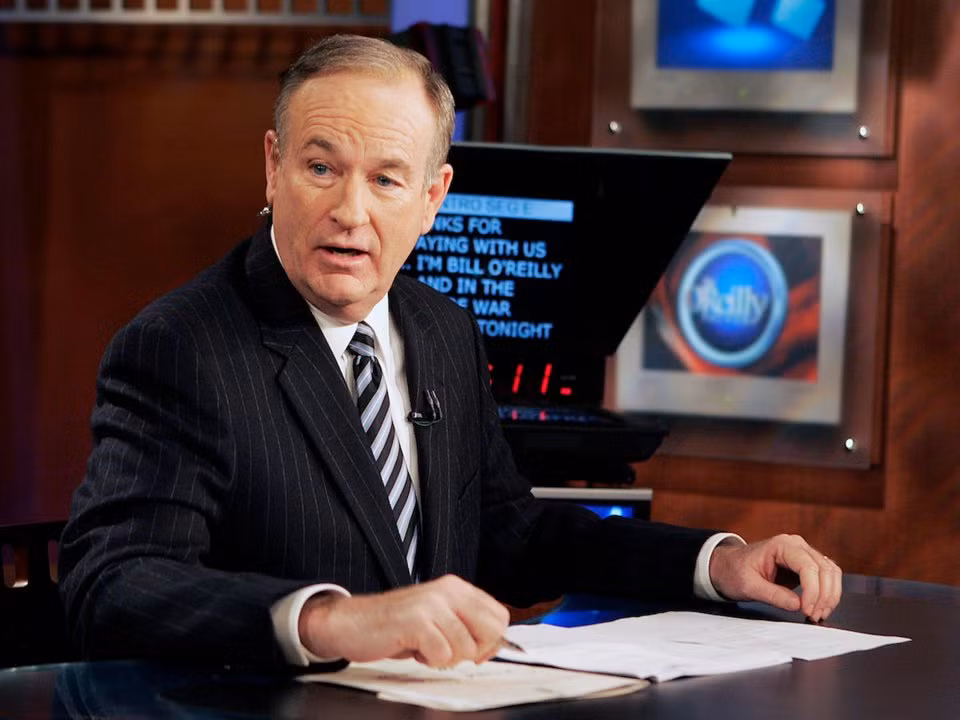 Trong đó có nhà báo Bill O'Reilly, từng làm việc cho tờ Fox News.