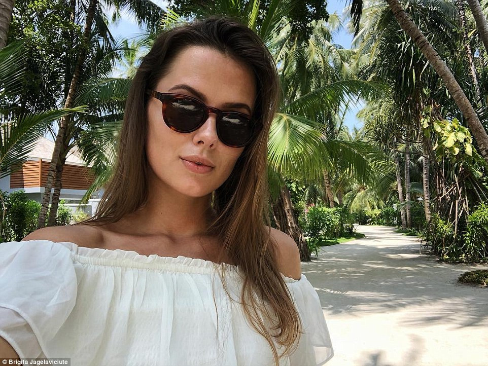 “Có rất nhiều địa điểm tôi muốn quay trở lại như Seychelles, Singapore hay Paris (Pháp),…”, Brigita nói.