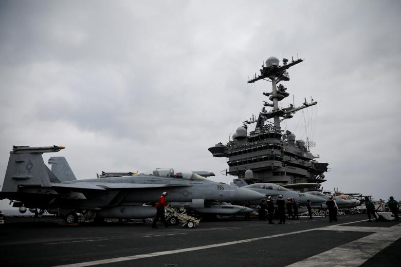 Các chiến đấu cơ F/A-18 trên boong tàu sân bay USS Harry S.Truman ở phía đông Địa Trung Hải ngày 5/5/2018.