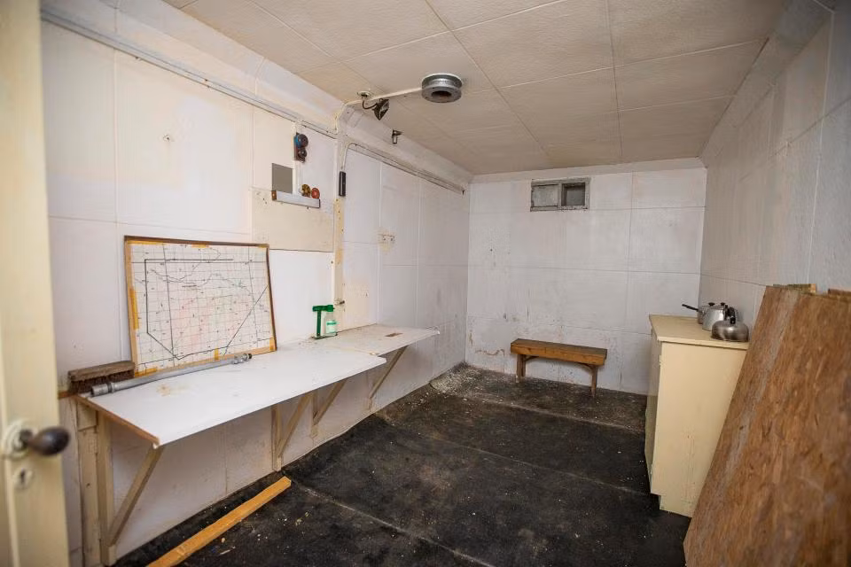 Trước đó, boongke tránh bom hạt nhân này từng thuộc sở hữu của một công ty viễn thông.