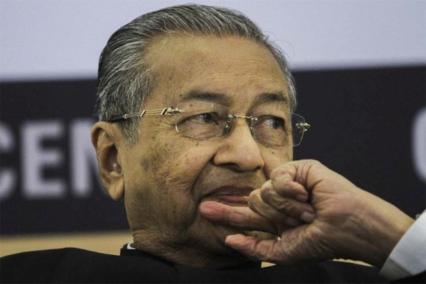 Có thể nói, sự nghiệp chính trị của ông bắt đầu vào năm 1964 khi ông là ứng cử viên hạ viện của Đảng Kota Setar Selatan thắng cử với đa số phiếu 60,2%. Ngày 7/3/1972, ông được chỉ định vào Thượng nghị viện năm 1973. Ảnh: Pinterest.