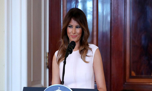 Đệ nhất phu nhân Melania có thói quen tập pilate, đi bộ và chơi tennis.
