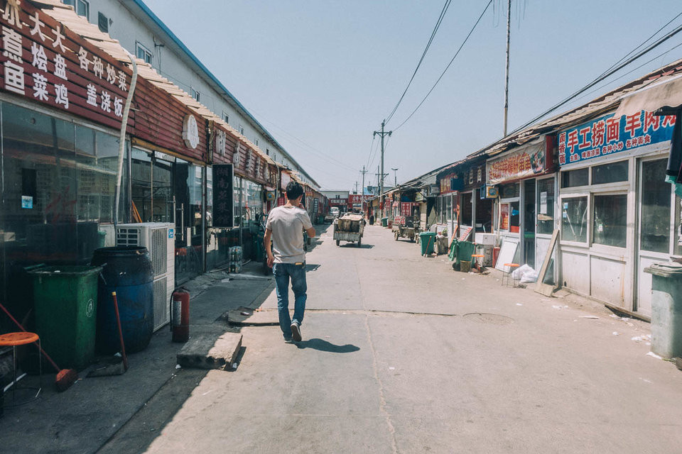 Vào đợt cao điểm, iPhone Foxconn thuê tới 350.000 công nhân.