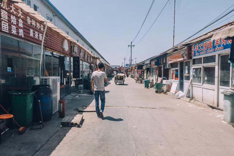 Vào đợt cao điểm, iPhone Foxconn thuê tới 350.000 công nhân.