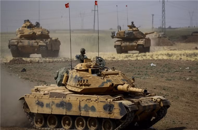 Trong diễn biến khác, Quân đội Thổ Nhĩ kỳ được cho là đã điều một đoàn xe quân sự mới tới các khu vực ở Đông Nam Idlib và Bắc Hama hôm 23/5. Ảnh: FNA.