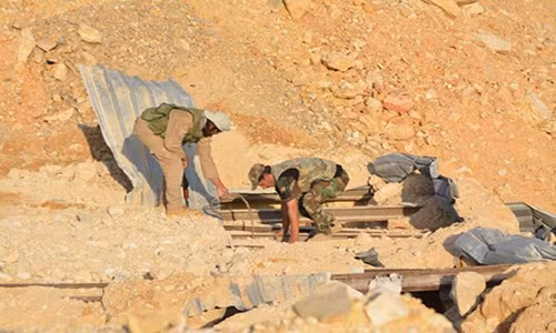 Theo AMN, kho vũ khí vừa bị tịch thu bao gồm nhiều loại đạn dược, tên lửa tầm ngắn và tầm trung, xe tăng,...