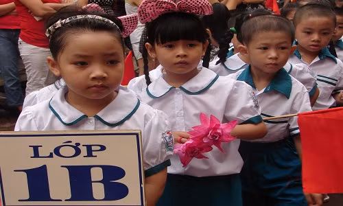 Trẻ sinh năm 2012 sẽ vào lớp 1 năm học 2018-2019 - Ảnh: Thu Anh