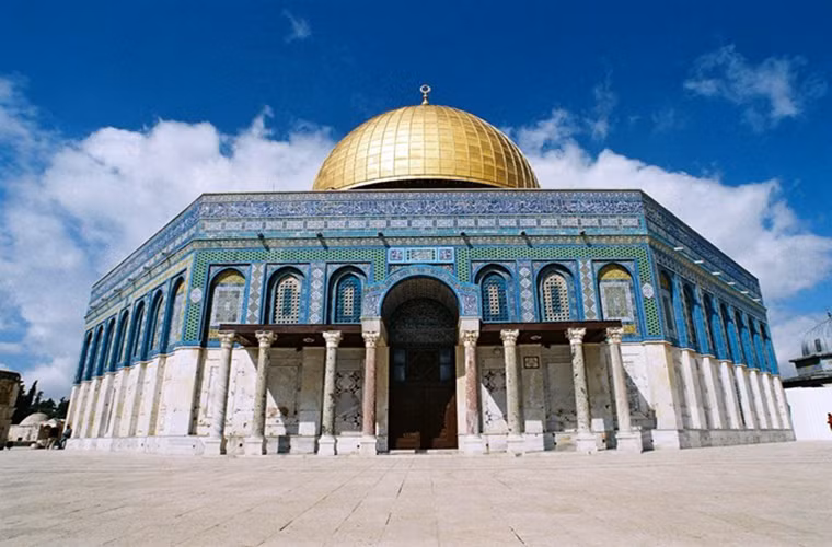 Ngay ngày hôm sau, liên quân 4 nước Ả Rập gồm Ai Cập, Syria, Jordan và Iraq cùng các đạo quân từ Yemen, Ma-rốc, Ả Rập Xê Út và Sudan phát động chiến tranh, tấn công Israel. Ảnh: Flick.