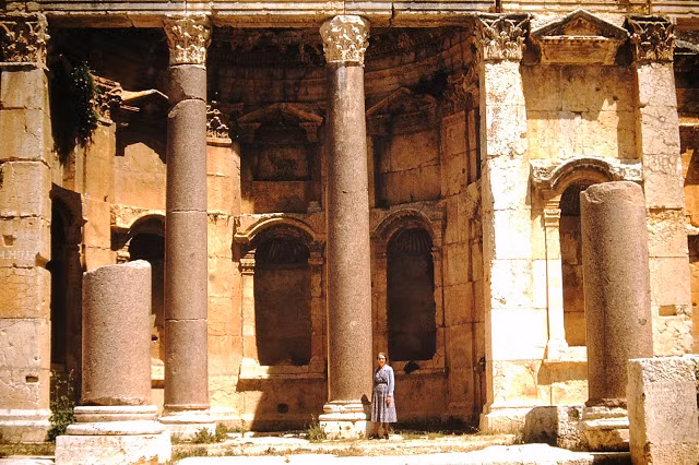 Một phần của ngôi đền Baalbeck nổi tiếng ở Lebanon.