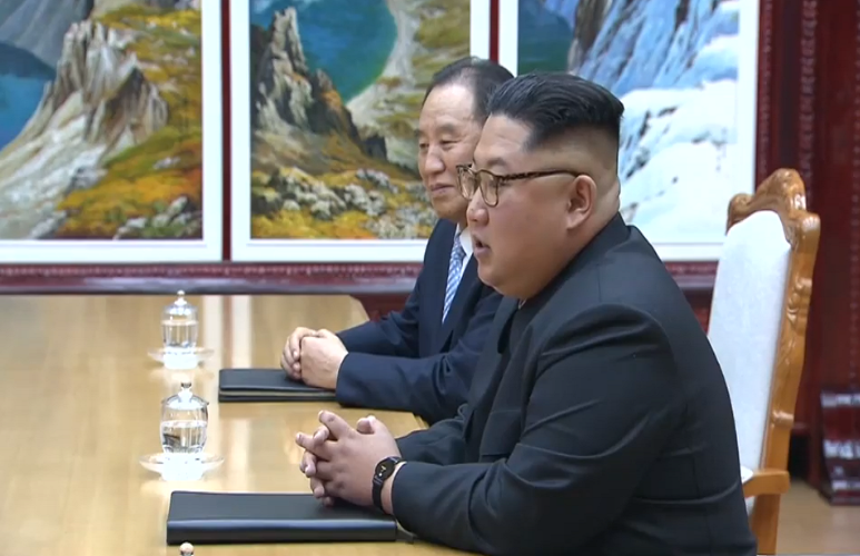 Theo Hãng thông tấn Trung ương Triều Tiên KCNA, tại cuộc gặp, nhà lãnh đạo Kim Jong-un đã khẳng định quyết tâm tại Hội nghị thượng đỉnh Mỹ-Triều dự kiến diễn ra vào ngày 12/6 tại Singapore. Ảnh chụp màn hình.