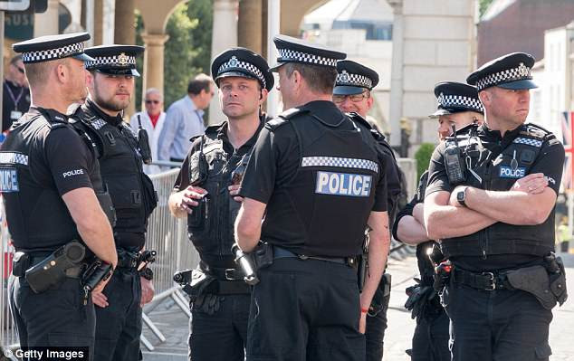 Lực lượng an ninh Anh sẽ được huy động để đảm bảo an ninh trong ngày diễn ra đám cưới của cặp đôi Harry-Markle. Ảnh: Getty.