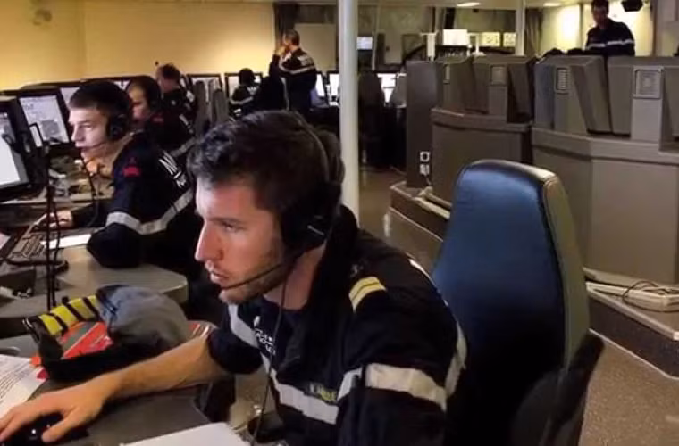 Trong ảnh là hệ thống quản lý chiến đấu SETIS trên tàu chiến FREMM Provence.