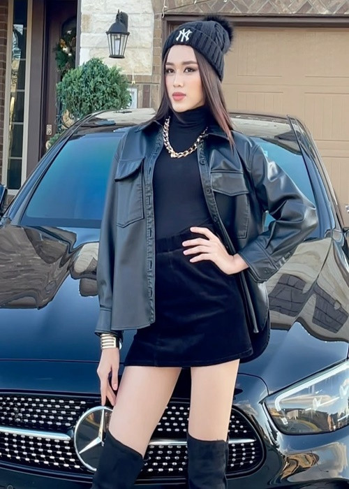 Sau khi chung kết Hoa hậu Thế giới 2021 tại Puerto Rico bị hoãn, Đỗ Thị Hà chưa trở về Việt Nam. Cô dự định ở Mỹ một vài ngày.