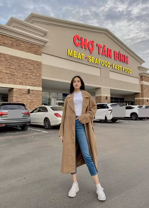 Khi còn tham gia Hoa hậu Thế giới 2021, người đẹp chia sẻ dù ăn nhiều nhưng cô vẫn bị sụt cân.