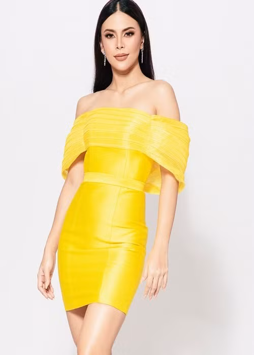 Đại diện Philippines - Tracy Maureen Perez cũng hứa hẹn sẽ làm nên chuyện. Người đẹp sinh năm 1993, tốt nghiệp cử nhân ngành kỹ sư công nghệ. Thành tích của Tracy trước chung kết Hoa hậu Thế giới là top 6 dự án nhân ái, top 4 phần thi đối đầu.