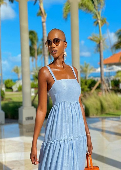 Shudufhadzo Musida - đại diện Nam Phi cũng được dự đoán có thể đăng quang Hoa hậu Thế giới 2021. Shudufhadzo sở hữu vẻ đẹp lạ, luôn rạng rỡ. Thành tích của đại diện Nam Phi trước chung kết là top 6 dự án nhân ái, top 27 phần thi tài năng.