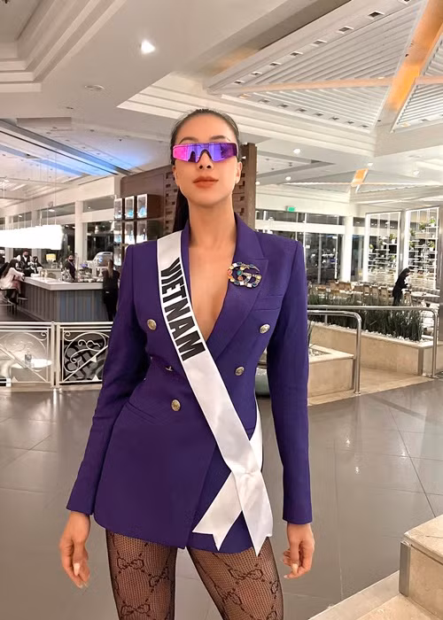 Từ Israel, Kim Duyên liên tục cập nhật hình ảnh. Mới đây, cô khoe trang phục cho buổi tổng duyệt đầu tiên tại cuộc thi.