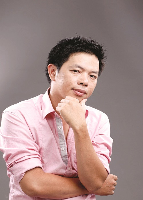 Trong khi Cát Phượng vướng tin đồn trục trặc với Kiều Minh Tuấn, nhiều khán giả tò mò cuộc sống của Thái Hòa sau khi ly hôn Cát Phượng. Ảnh: VOV