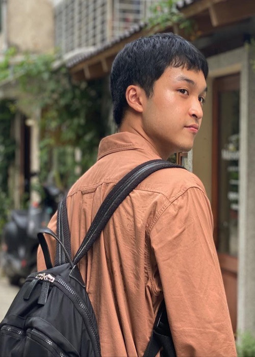 Năm 2017, Đăng Quang sang Canada học Đại học Montreal rồi tốt nghiệp cử nhân chuyên ngành piano vào tháng 11/2020. Hiện tại, Đăng Quang học thạc sĩ chuyên ngành piano tại Đại học Montreal. Ảnh: FB Đăng Quang