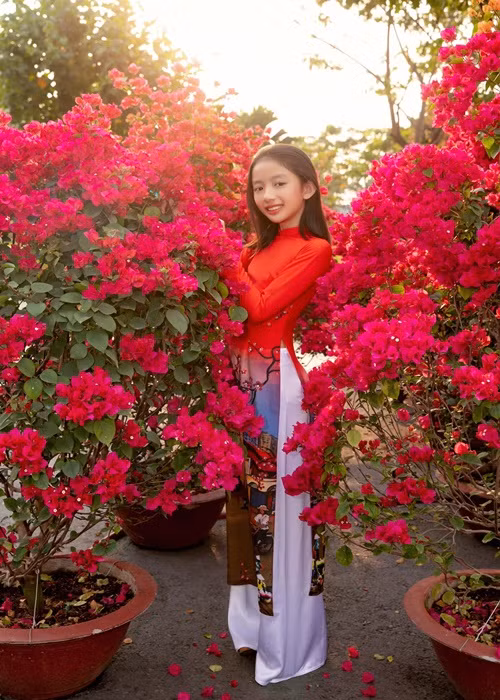 Người hâm mộ của Ngọc Diễm khen bé Chiko như tiểu mỹ nhân. Ảnh: FB Ngọc Diễm