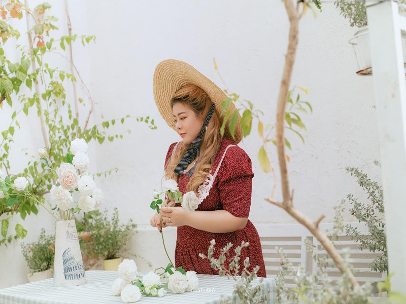 Khánh Hà ra đi vào ngày 5/12 tại nhà riêng. Gia đình sẽ có thông báo chính thức sau khi các thủ tục hậu sự được sắp xếp chu đáo.