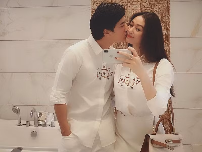 Loat anh man nong cua Khanh My - Tien Vu truoc khi chia tay