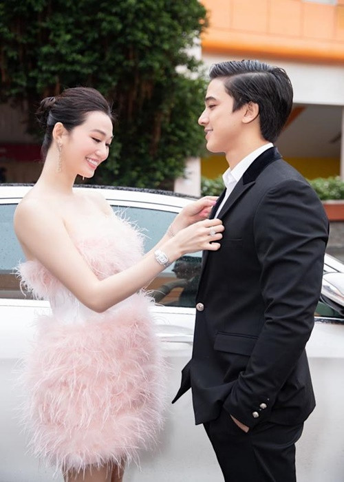 Khánh My thích chăm sóc Tiến Vũ. Ở nhà, cô thường vào bếp nấu ăn cho người yêu. Ảnh: Công lý và xã hội