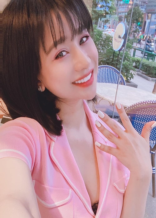 Vợ cũ của Hồ Quang Hiếu hiện tại chủ yếu tập trung kinh doanh. Trước đây, cô tích cực làm người mẫu, diễn xuất trong các MV âm nhạc. Ảnh: FB Ivy Lê