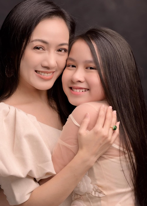 Chỉ có một số lần nữ biên tập viên trả lời phỏng vấn truyền thông về người bạn đời của mình.