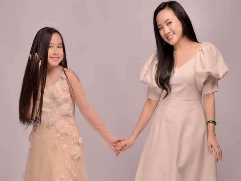 Năm 2011, Hoài Anh sinh con gái đầu lòng Kỳ Uyên. Nữ biên tập viên thú nhận cô là người rất cuồng con.