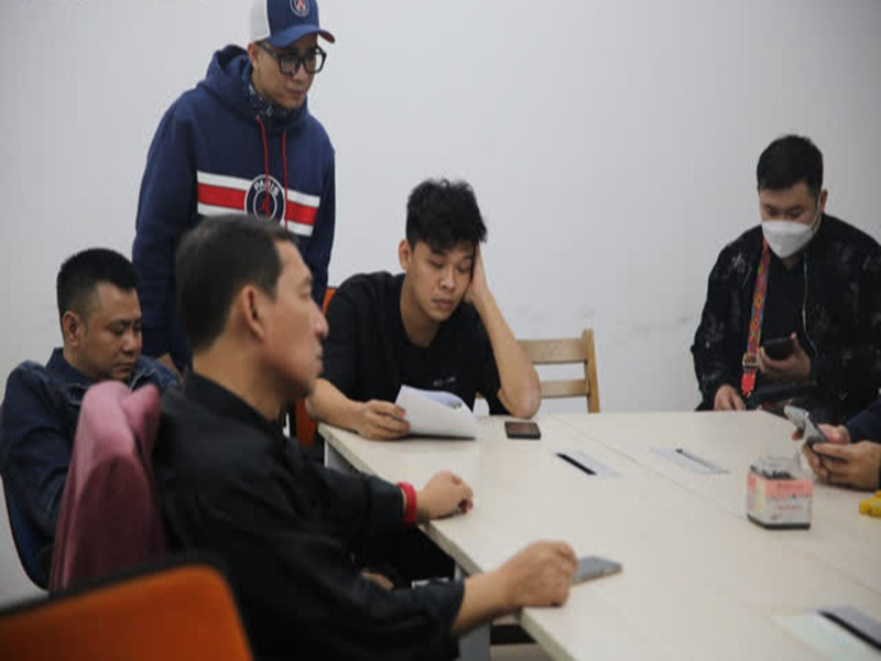 Các nghệ sĩ tham gia Táo Quân 2022 có buổi tập đầu tiên vào tối ngày 22/12. Ảnh: VTV