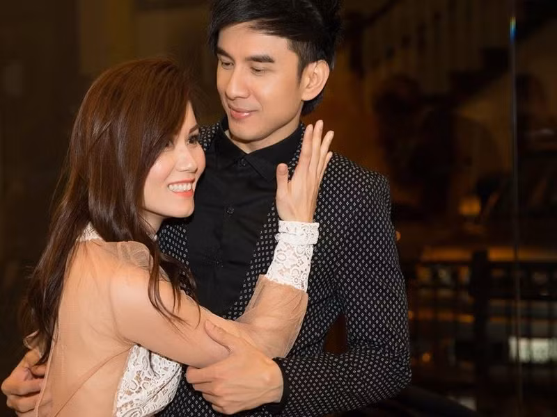 Hồi mới kết hôn, Thủy Tiên bị cư dân mạng bàn tán về nhan sắc. Trước những bình luận trái chiều, Đan Trường bênh vực vợ. Ảnh: FB Thủy Tiên